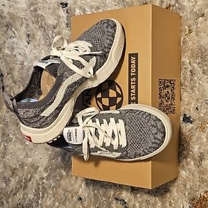 Vans Ultra Range VR-3 Grey